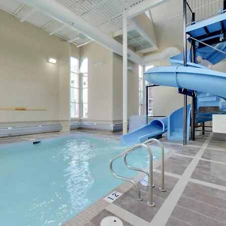 The Mountaineer By Instantsuites Pool & Hottub Canmore Exterior photo