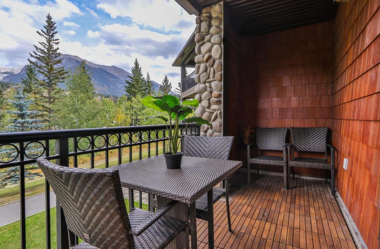 The Mountaineer By Instantsuites Pool & Hottub *